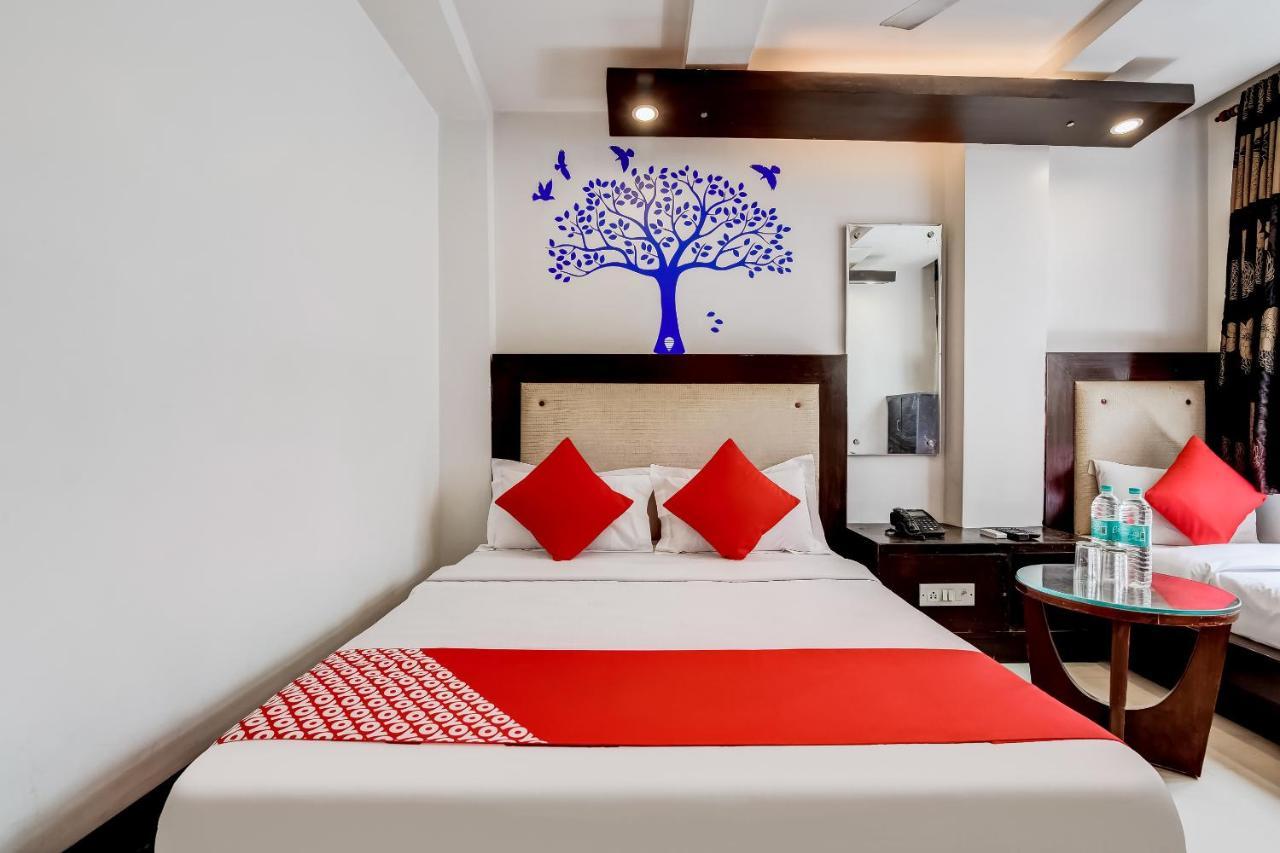 Oyo 7781 Hotel Sai International Нью-Дели Экстерьер фото