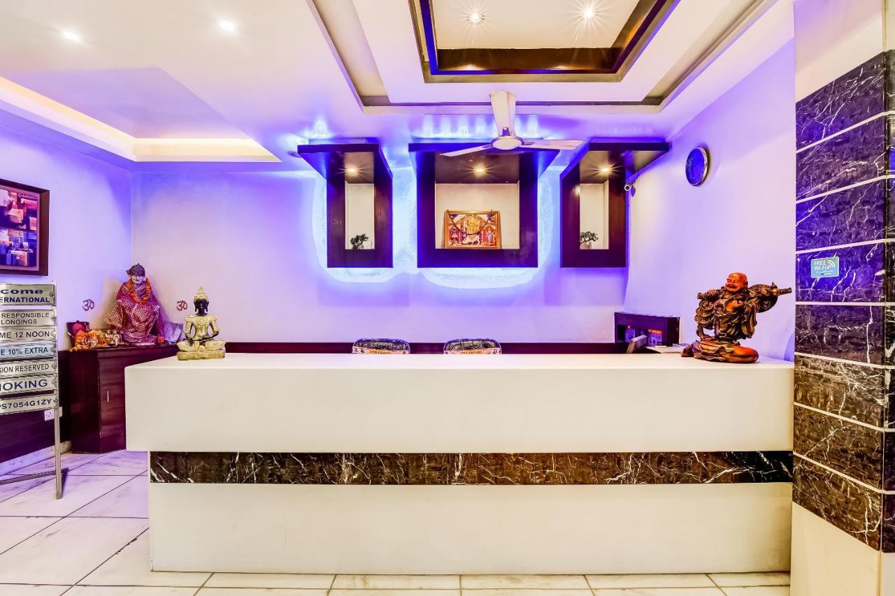 Oyo 7781 Hotel Sai International Нью-Дели Экстерьер фото