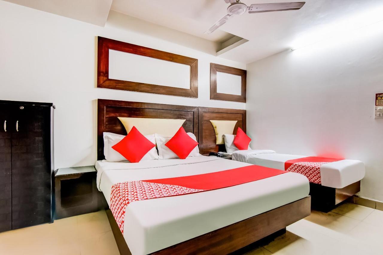 Oyo 7781 Hotel Sai International Нью-Дели Экстерьер фото