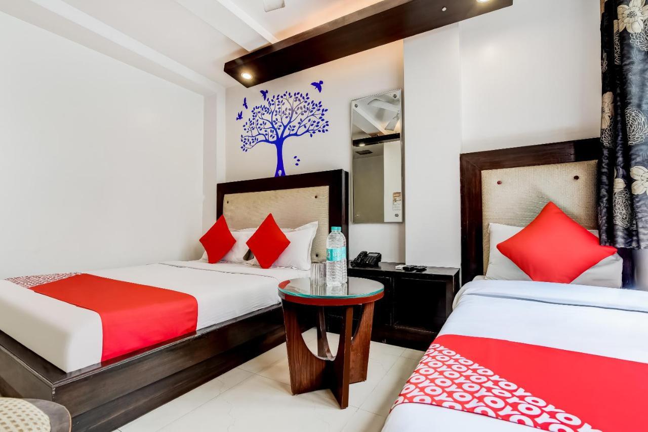 Oyo 7781 Hotel Sai International Нью-Дели Экстерьер фото