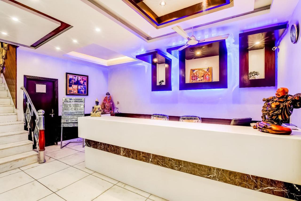 Oyo 7781 Hotel Sai International Нью-Дели Экстерьер фото