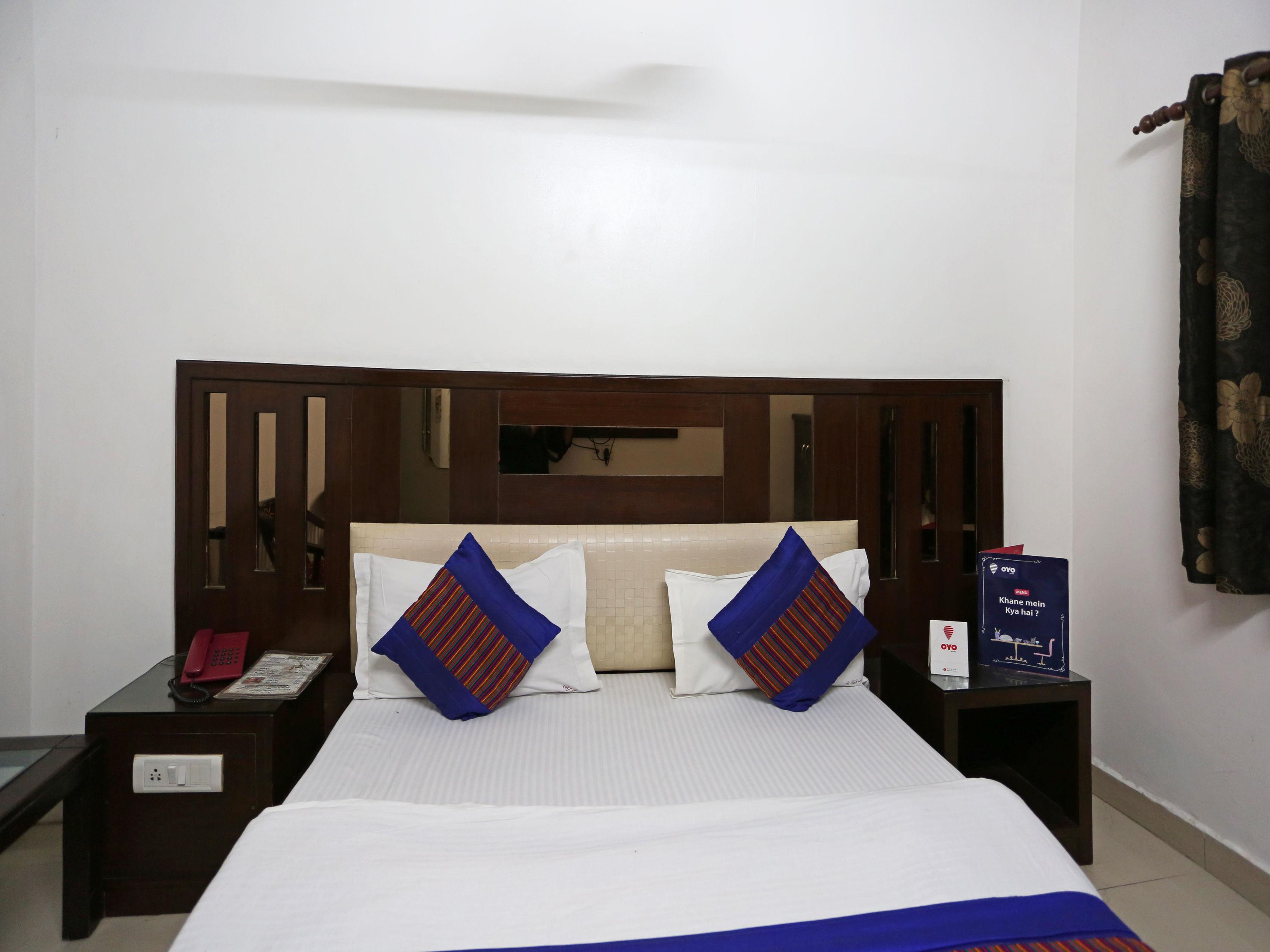Oyo 7781 Hotel Sai International Нью-Дели Экстерьер фото