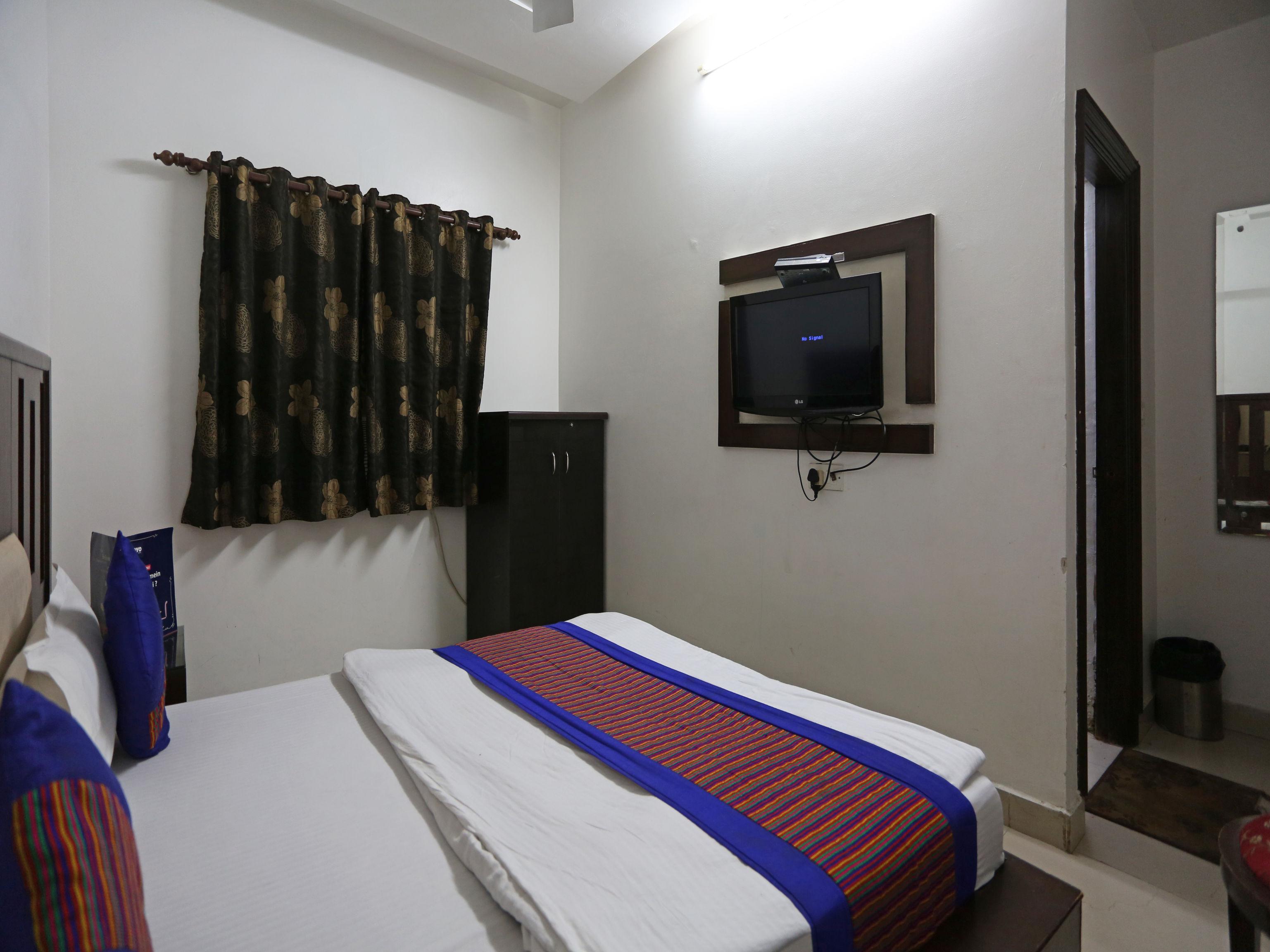 Oyo 7781 Hotel Sai International Нью-Дели Экстерьер фото